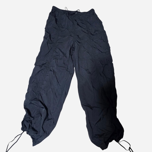 H&M Pants - H&M Divided Black Parachute Pants Baggy Joggers XS